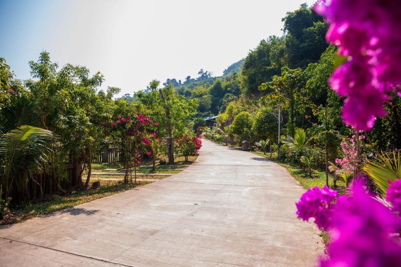 Dansavanh Namngum Resort Ban Keun Экстерьер фото