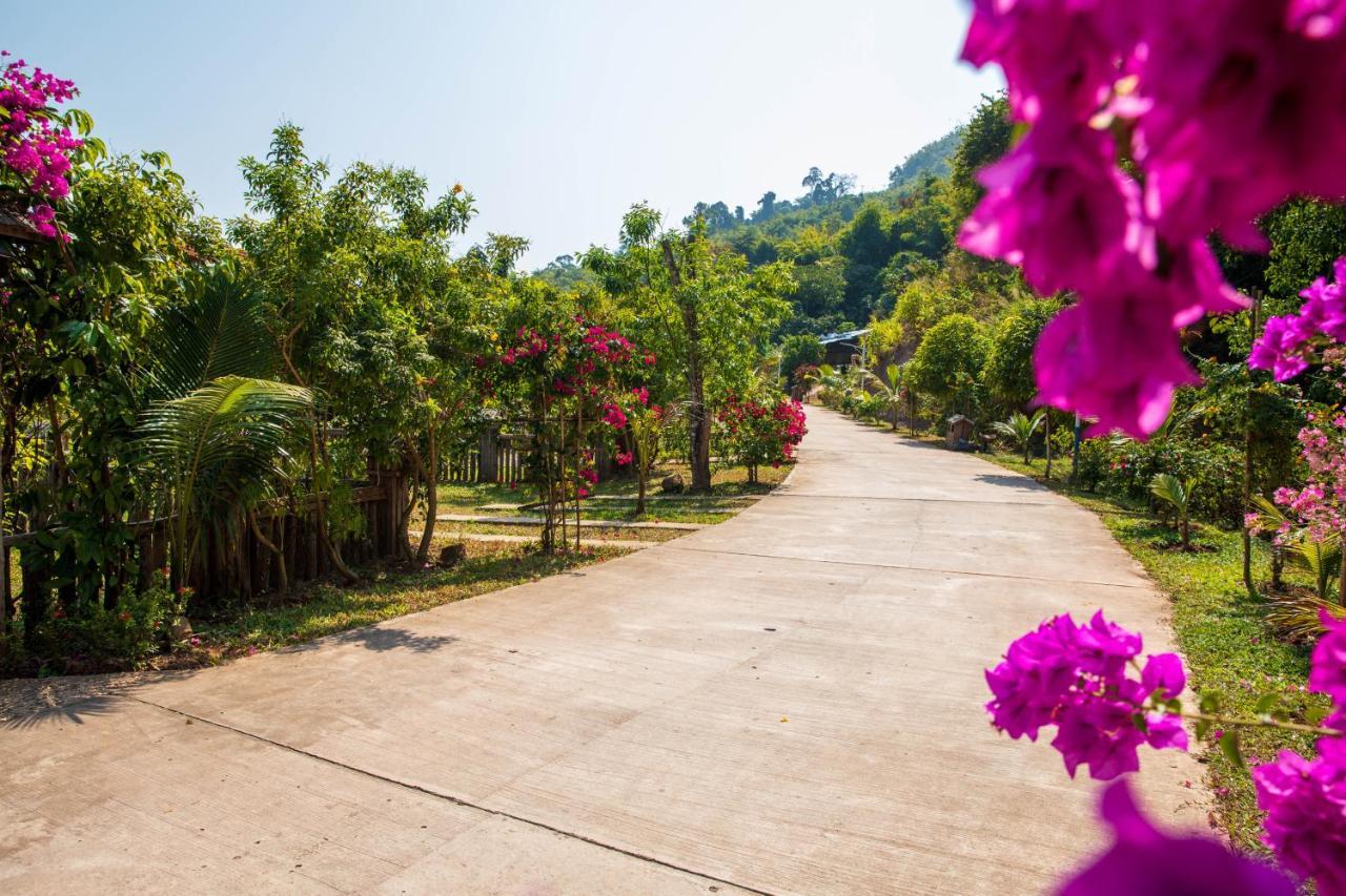Dansavanh Namngum Resort Ban Keun Экстерьер фото